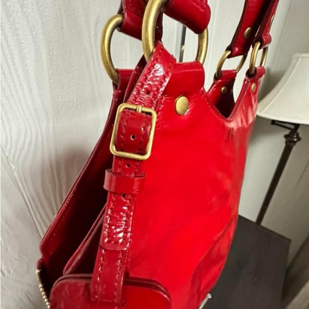 Yves Saint Laurent Red Chic Shoulder Bag - Picture 5 of 12
